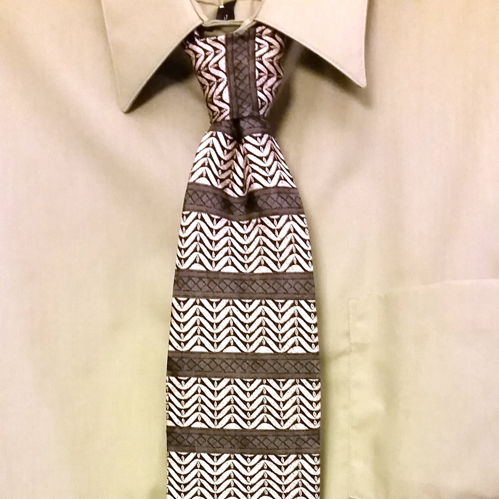 Ron Chereskin Mens Silk Tie Gray Multi Color Tribal Pattern